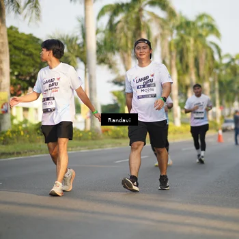 Runner Photo 7692346