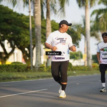 Runner Photo 7692357