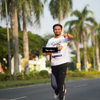 Runner Photo 7692397