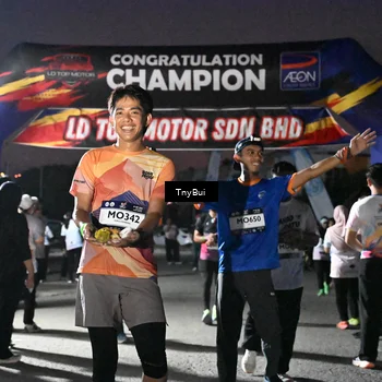 Runner Photo 7692400
