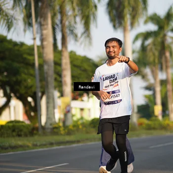 Runner Photo 7692405
