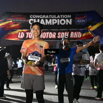 Runner Photo 7692409