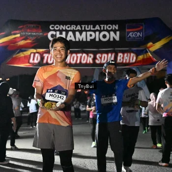 Runner Photo 7692410