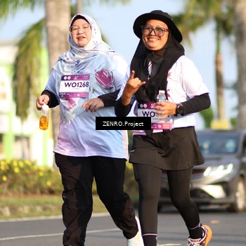 Runner Photo 7692411