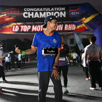 Runner Photo 7692431