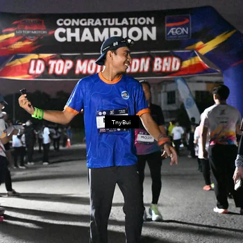 Runner Photo 7692443
