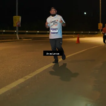Runner Photo 7692454