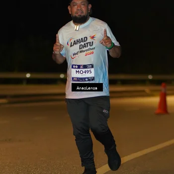 Runner Photo 7692455