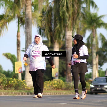 Runner Photo 7692464