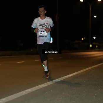 Runner Photo 7692478