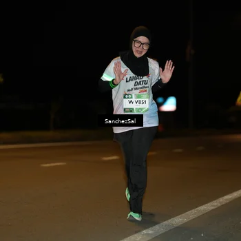 Runner Photo 7692486