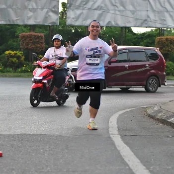 Runner Photo 7692488
