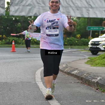 Runner Photo 7692490