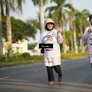 Runner Photo 7692536