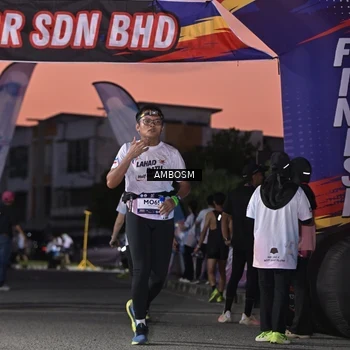 Runner Photo 7692556