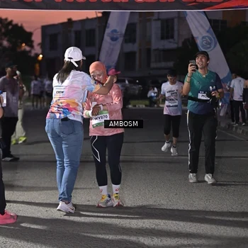 Runner Photo 7692564
