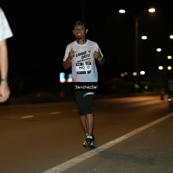 Runner Photo 7692566