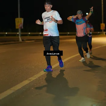 Runner Photo 7692584