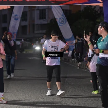 Runner Photo 7692596