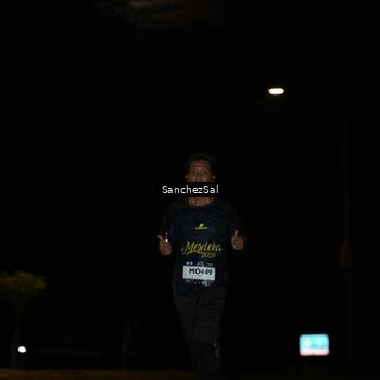 Runner Photo 7692602
