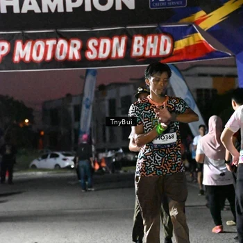 Runner Photo 7692603