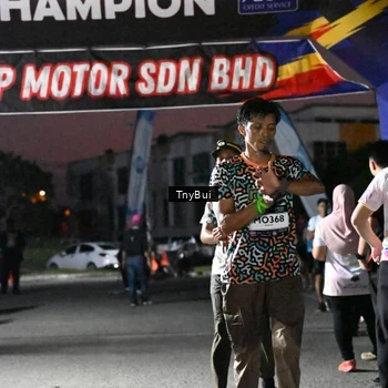 Runner Photo 7692609