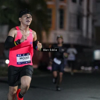Runner Photo 7692621
