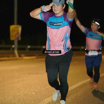 Runner Photo 7692625
