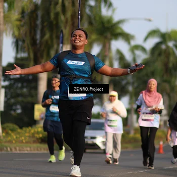 Runner Photo 7692652
