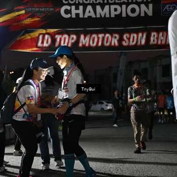 Runner Photo 7692664
