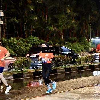 Runner Photo 7692665