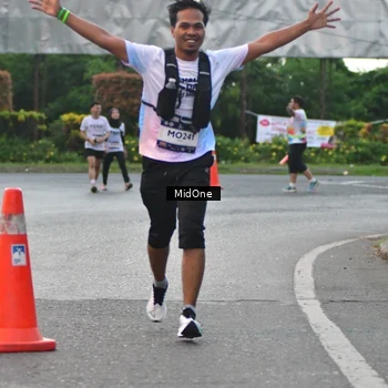 Runner Photo 7692673