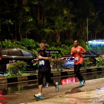 Runner Photo 7692677