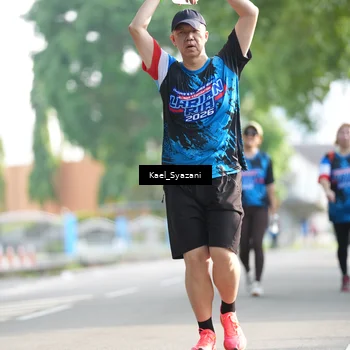 Runner Photo 7692684