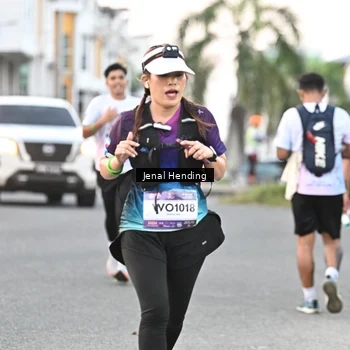 Runner Photo 7692690