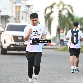 Runner Photo 7692708