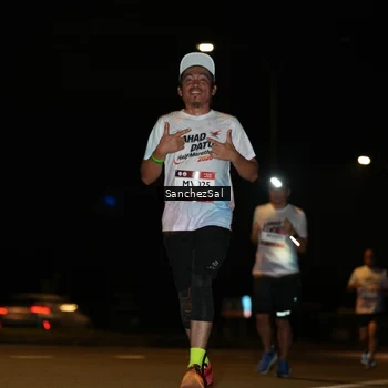 Runner Photo 7692714