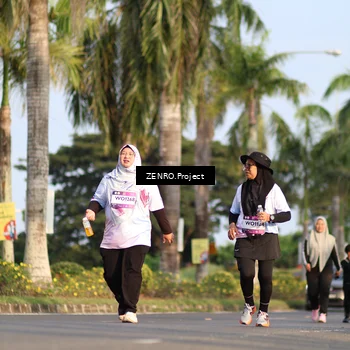 Runner Photo 7692717