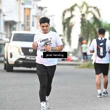 Runner Photo 7692719