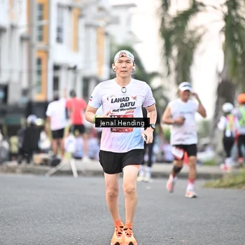 Runner Photo 7692730