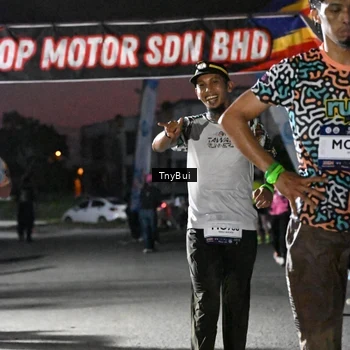 Runner Photo 7692737