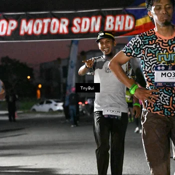 Runner Photo 7692741