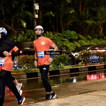 Runner Photo 7692743