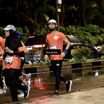 Runner Photo 7692744