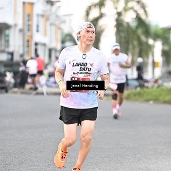 Runner Photo 7692758