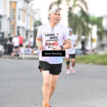 Runner Photo 7692763