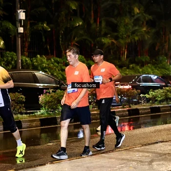 Runner Photo 7692767