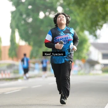 Runner Photo 7692776