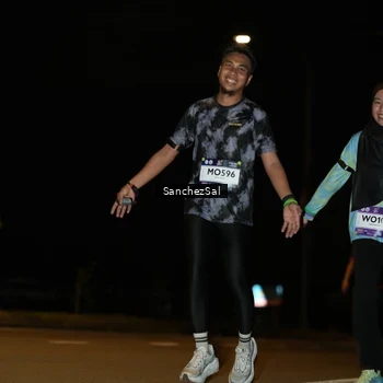 Runner Photo 7692779