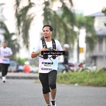 Runner Photo 7692793
